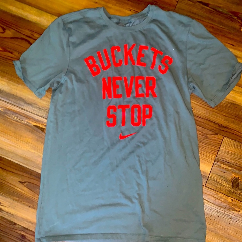 Mens basketball T-shirt